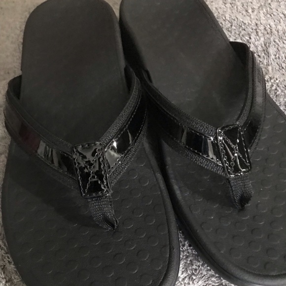 BRAND NEW WOMENS VIONIC SLIPPERS - Picture 2 of 4